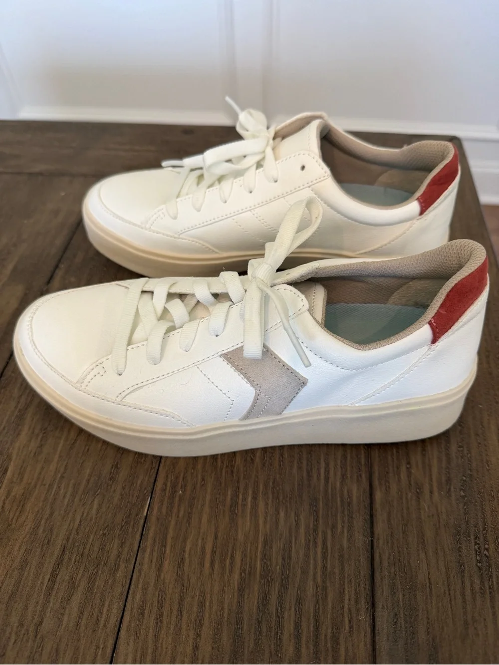 Dr. Scholl’s Madison Lace White Gray Red Sneakers Women’s 7